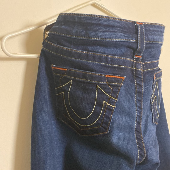 Up for sale is a pair of deep blue true teligion jeans with a legging fit. - Picture 4 of 10